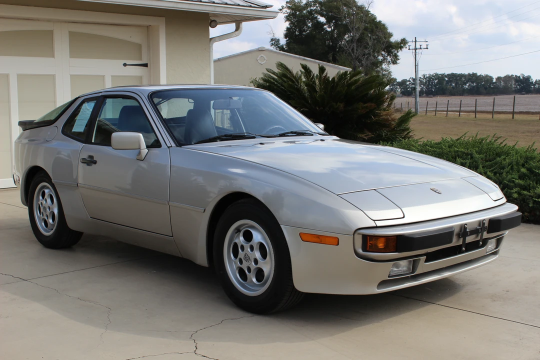 1988 Porsche 944 - Image 6 of 31