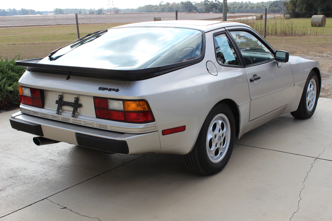 1988 Porsche 944 - Image 8 of 31