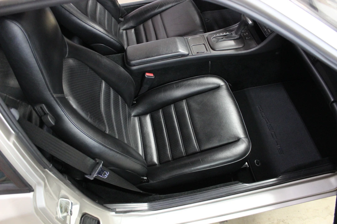 1988 Porsche 944 - Image 23 of 31
