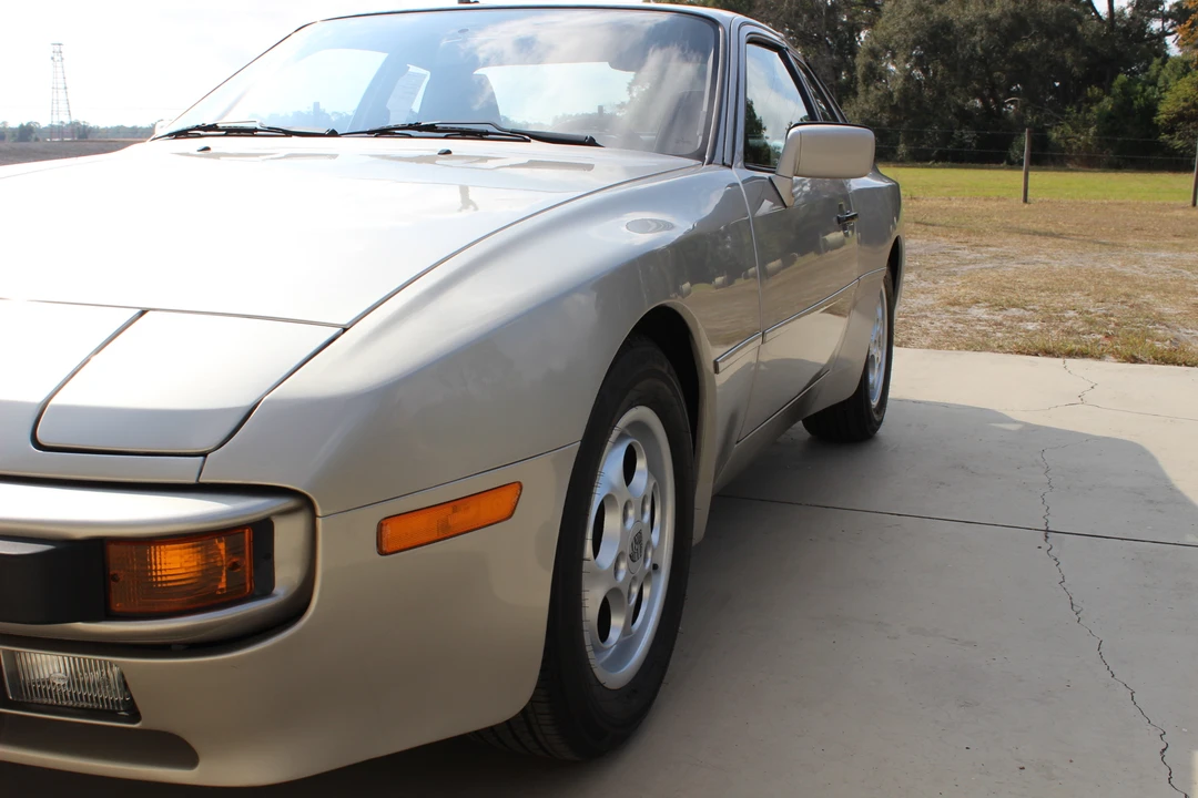 1988 Porsche 944 - Image 14 of 31