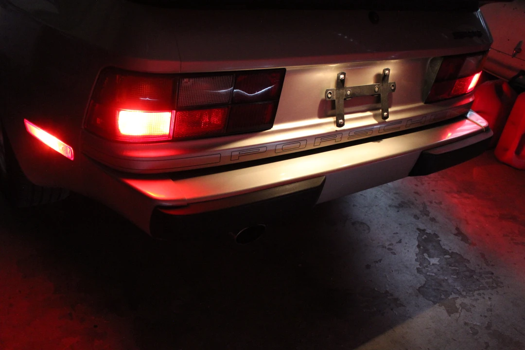 1988 Porsche 944 - Image 18 of 31