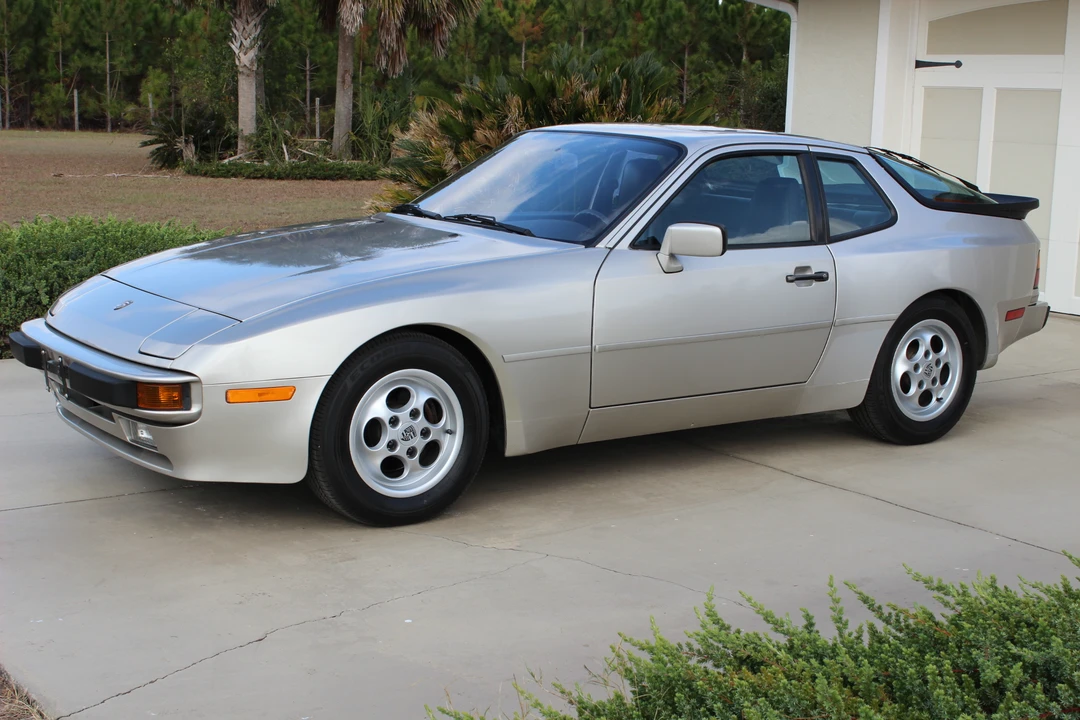 1988 Porsche 944 - Image 2 of 31