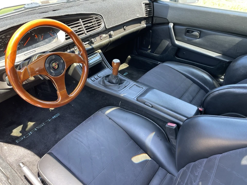 1988 Porsche 944 - Image 3 of 10