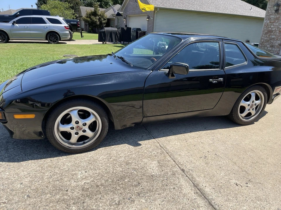 1988 Porsche 944 - Image 2 of 10