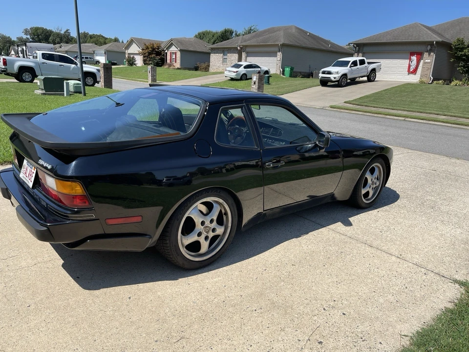 1988 Porsche 944 - Image 6 of 10