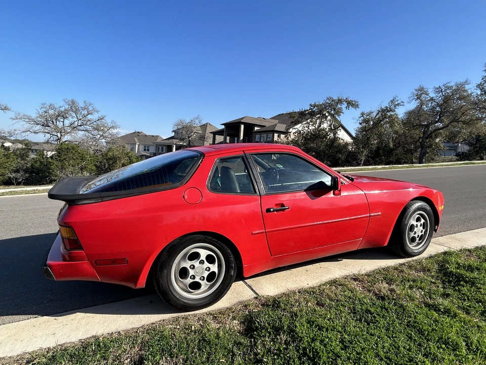 1988 Porsche 944 - Image 13 of 31