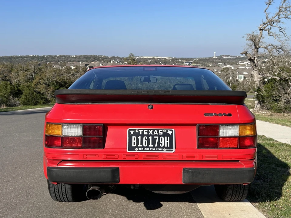 1988 Porsche 944 - Image 10 of 31