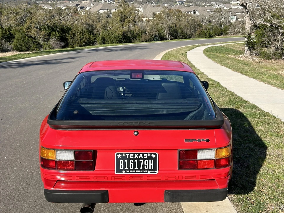 1988 Porsche 944 - Image 8 of 31