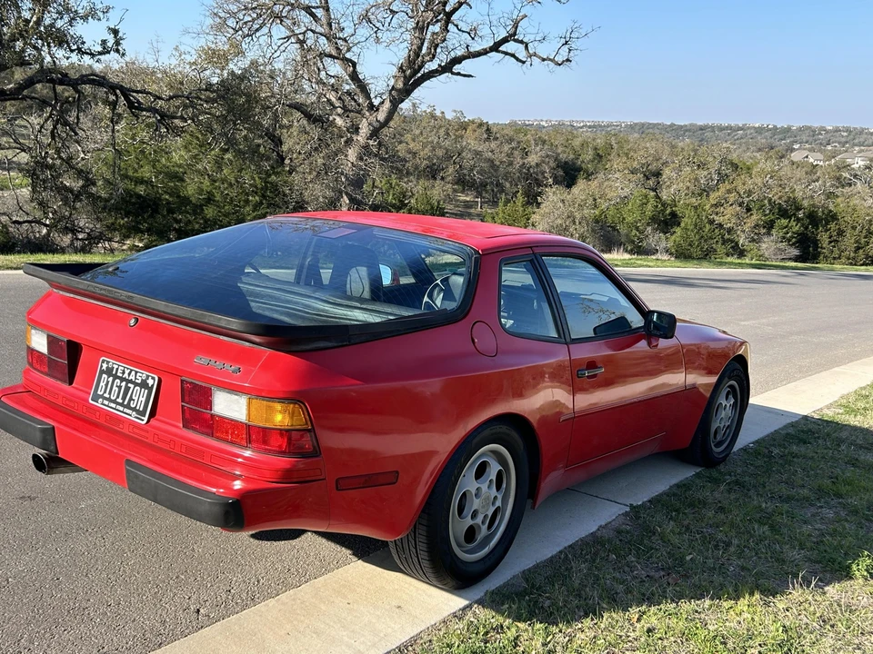 1988 Porsche 944 - Image 11 of 31