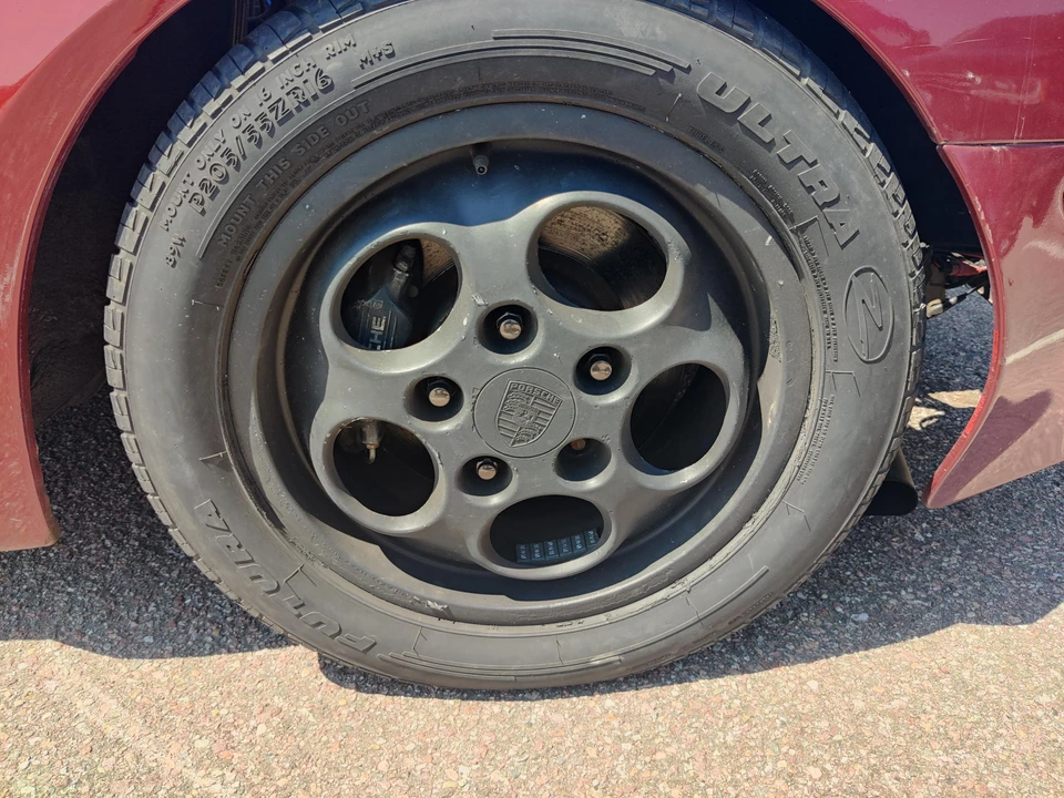 1988 Porsche 944 - Image 25 of 31