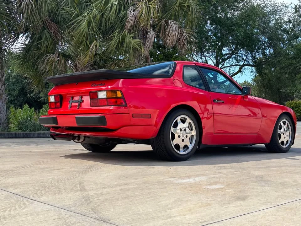 1988 Porsche 944 Turbo - Image 10 of 17