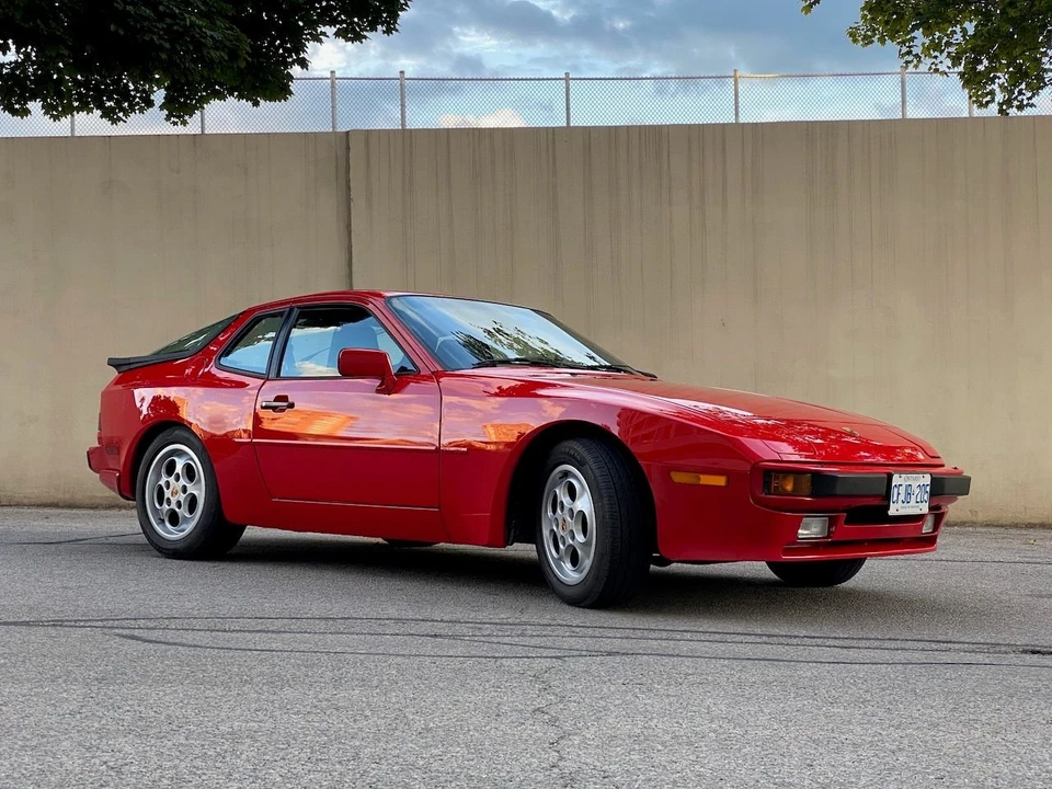1988 Porsche 944 S - Image 2 of 31