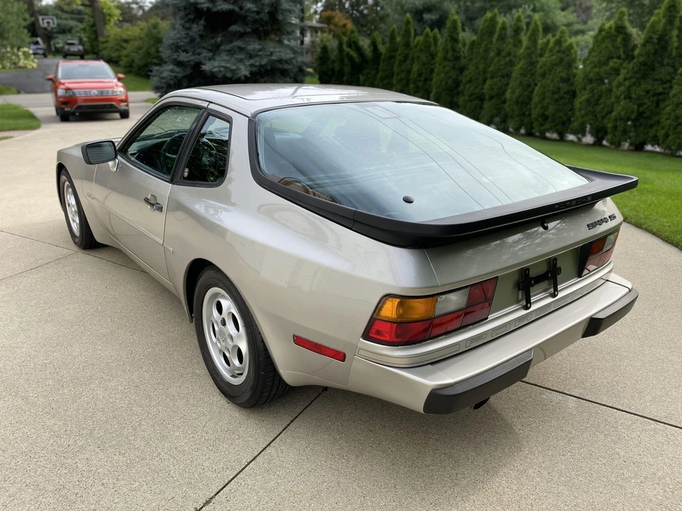 1988 Porsche 944 S - Image 14 of 31