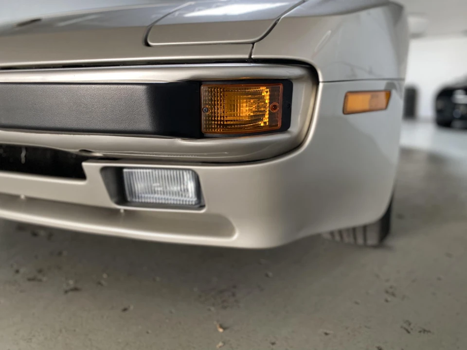 1988 Porsche 944 S - Image 25 of 31