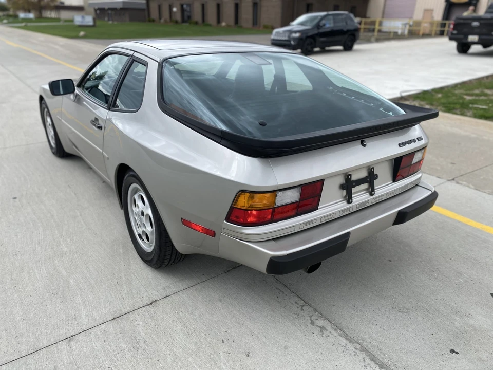 1988 Porsche 944 S - Image 3 of 31
