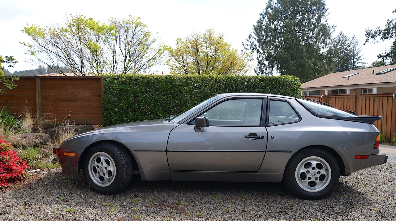 1988 Porsche 944 S - Image 16 of 31