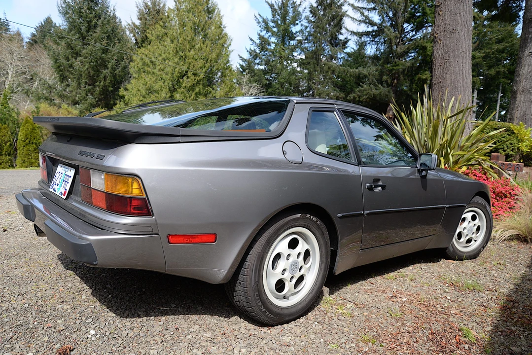 1988 Porsche 944 S - Image 11 of 31