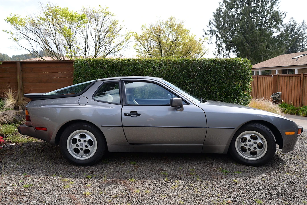 1988 Porsche 944 S - Image 9 of 31