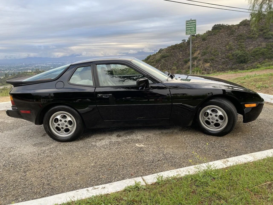 1988 Porsche 944 S - Image 19 of 31