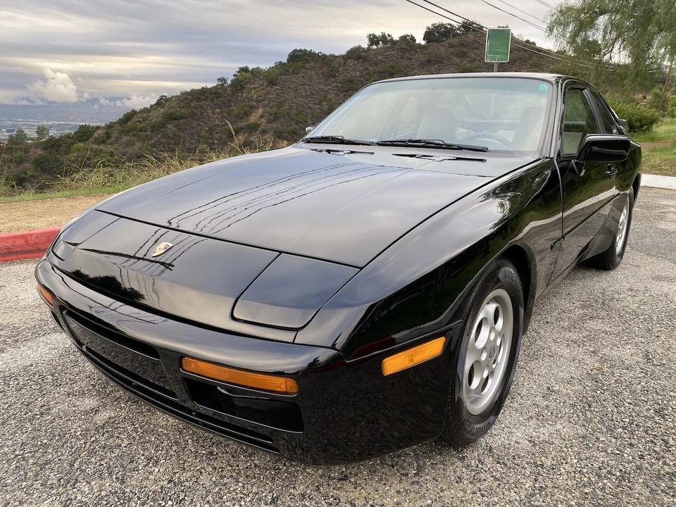 1988 Porsche 944 S - Image 24 of 31