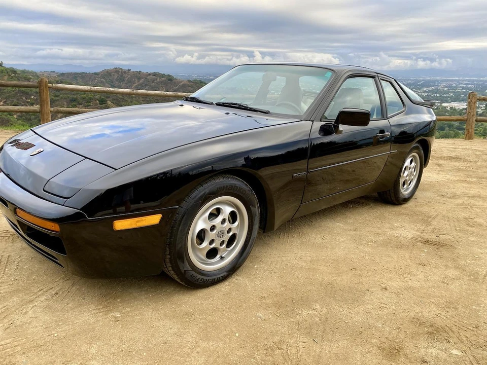 1988 Porsche 944 S - Image 9 of 31