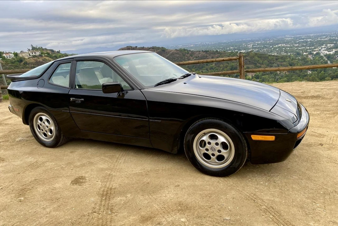 1988 Porsche 944 S - Image 2 of 31