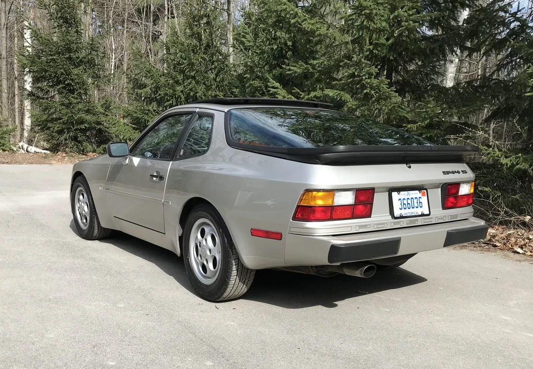 1988 Porsche 944 S - Image 9 of 31