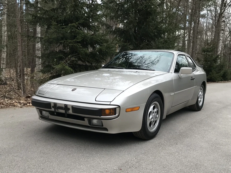 1988 Porsche 944 S - Image 2 of 31