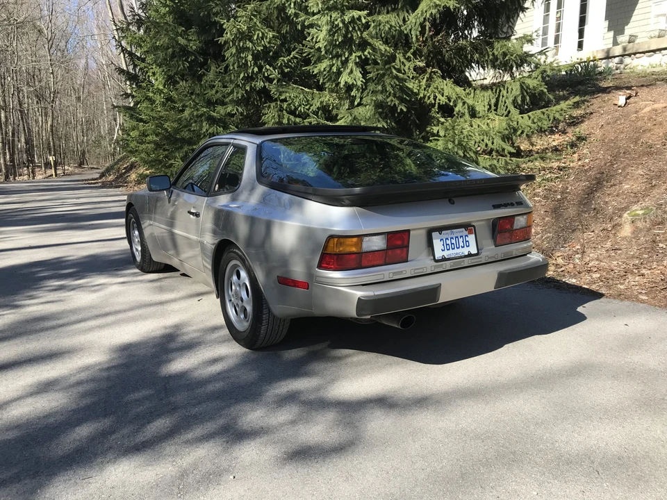 1988 Porsche 944 S - Image 10 of 31