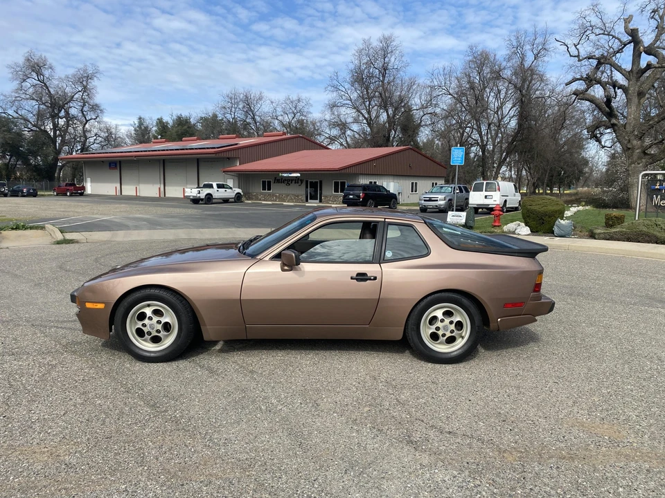 1988 Porsche 944 S - Image 14 of 31