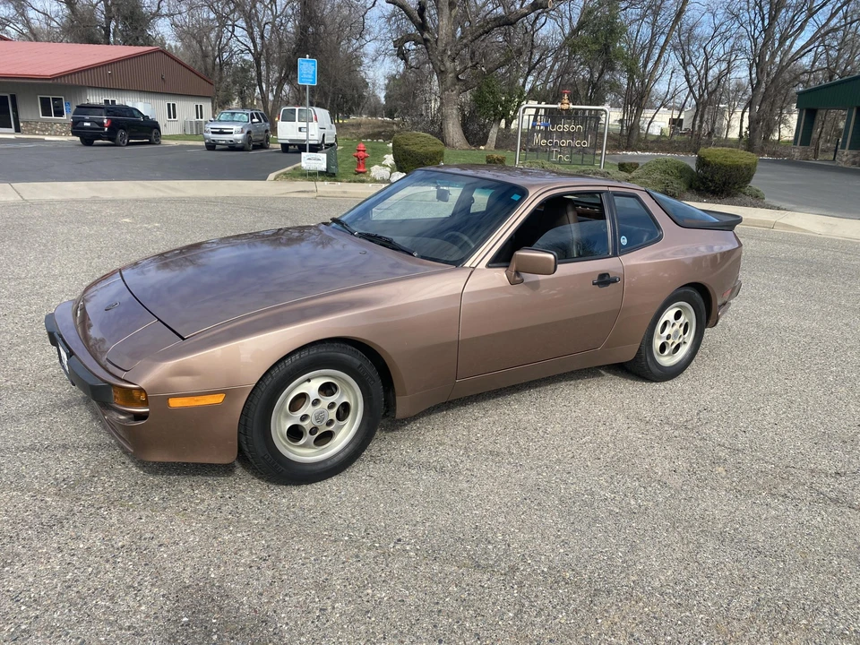 1988 Porsche 944 S - Image 13 of 31