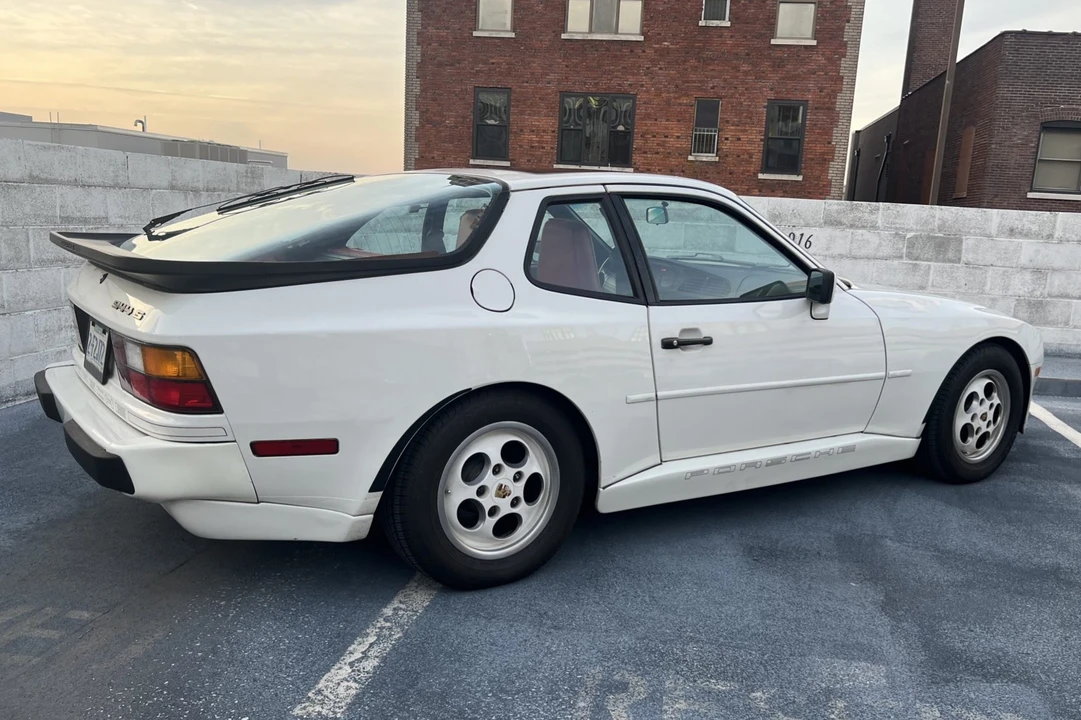 1988 Porsche 944 S - Image 15 of 31