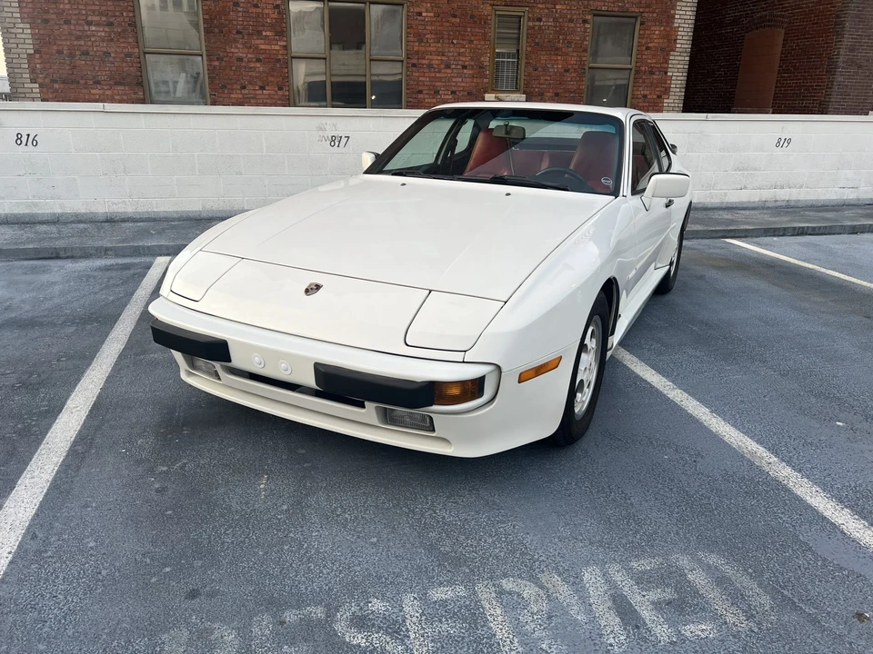 1988 Porsche 944 S - Image 2 of 31