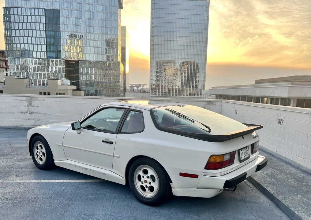1988 Porsche 944 S - Image 9 of 31