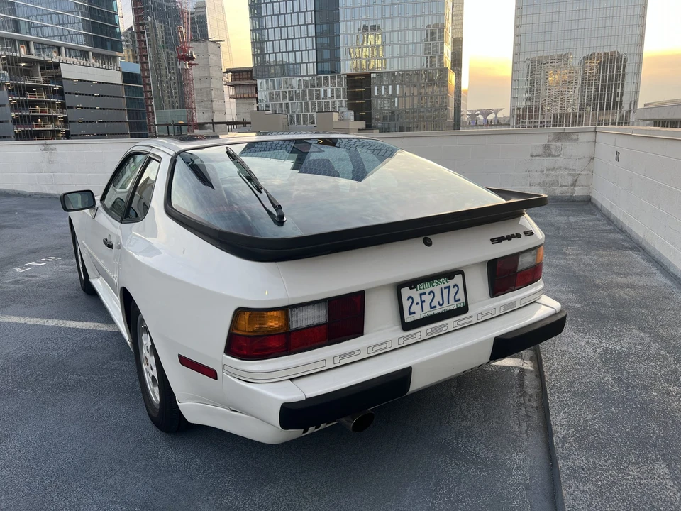 1988 Porsche 944 S - Image 11 of 31