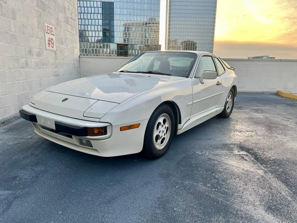 1988 Porsche 944 S - Image 3 of 31