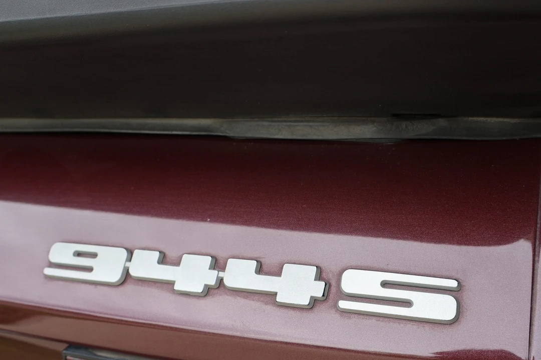 1988 Porsche 944 S - Image 12 of 31