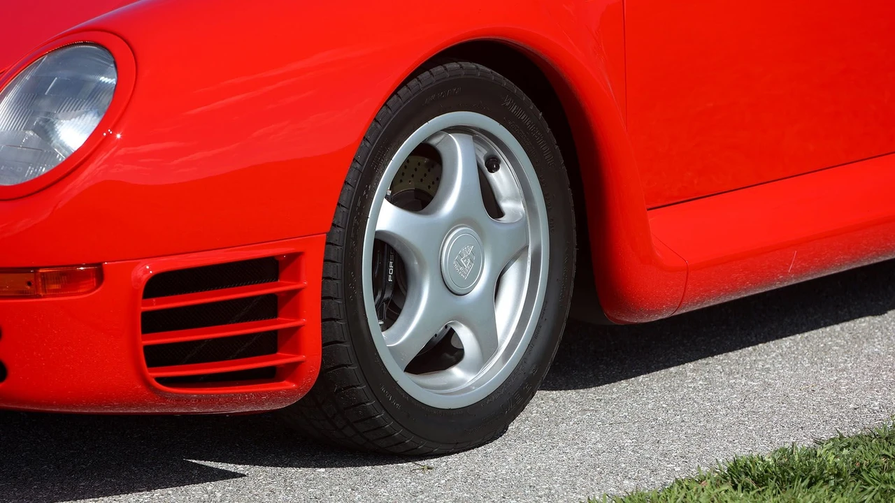1988 Porsche 959 - Image 26 of 31