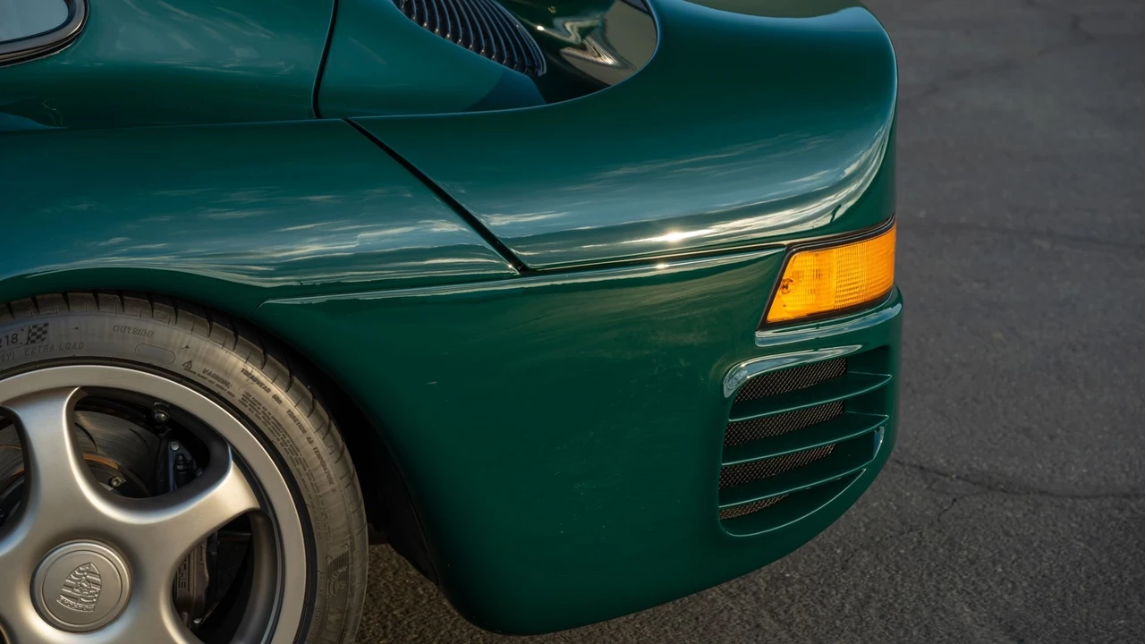 1988 Porsche 959 - Image 29 of 31