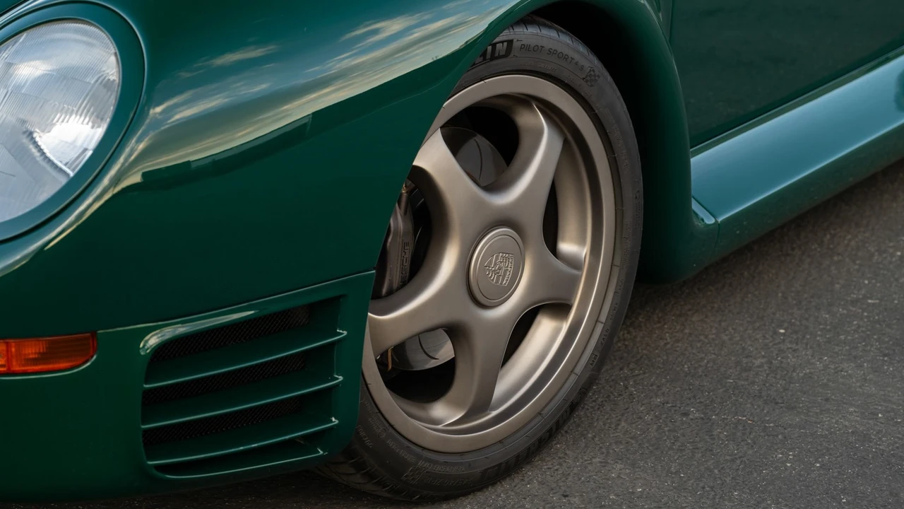 1988 Porsche 959 - Image 22 of 31
