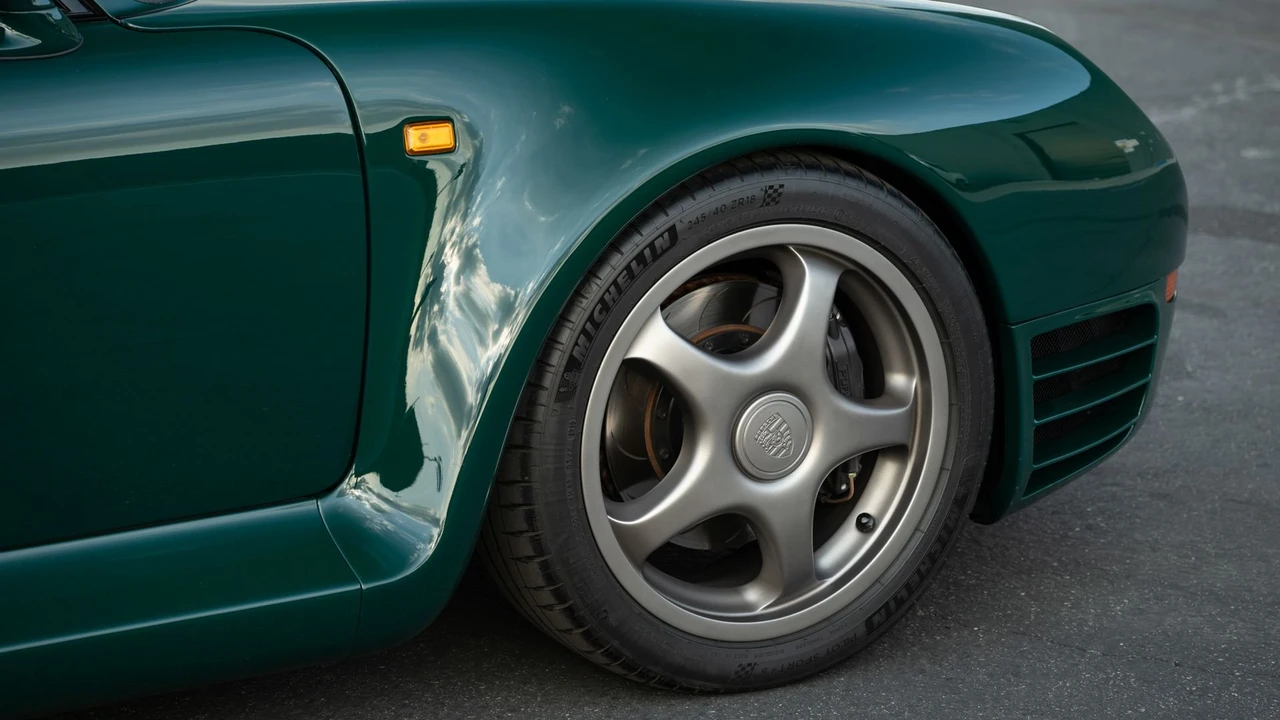 1988 Porsche 959 - Image 30 of 31