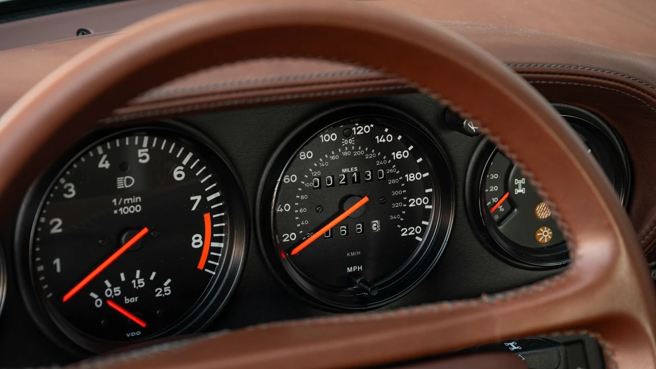 1988 Porsche 959 - Image 9 of 31