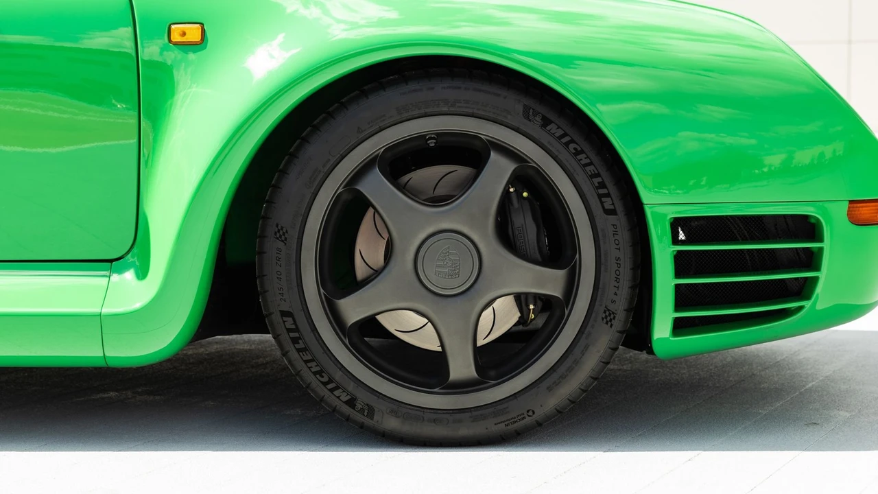 1988 Porsche 959 - Image 30 of 31