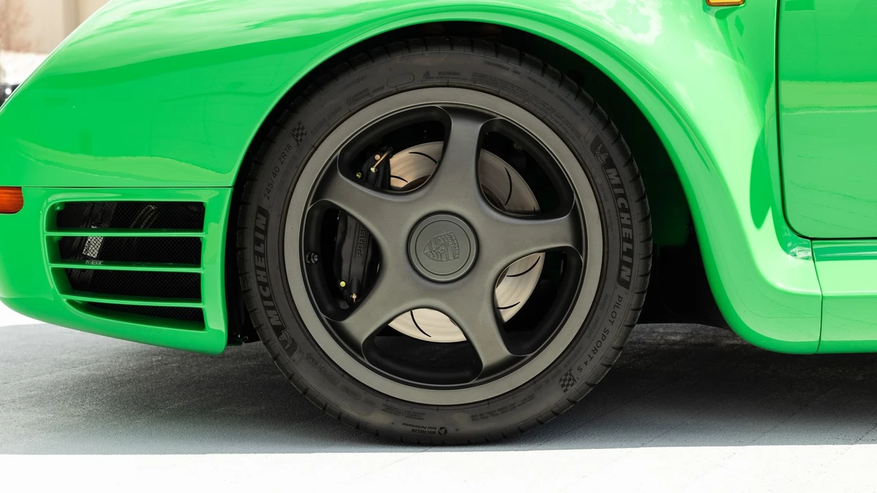 1988 Porsche 959 - Image 29 of 31