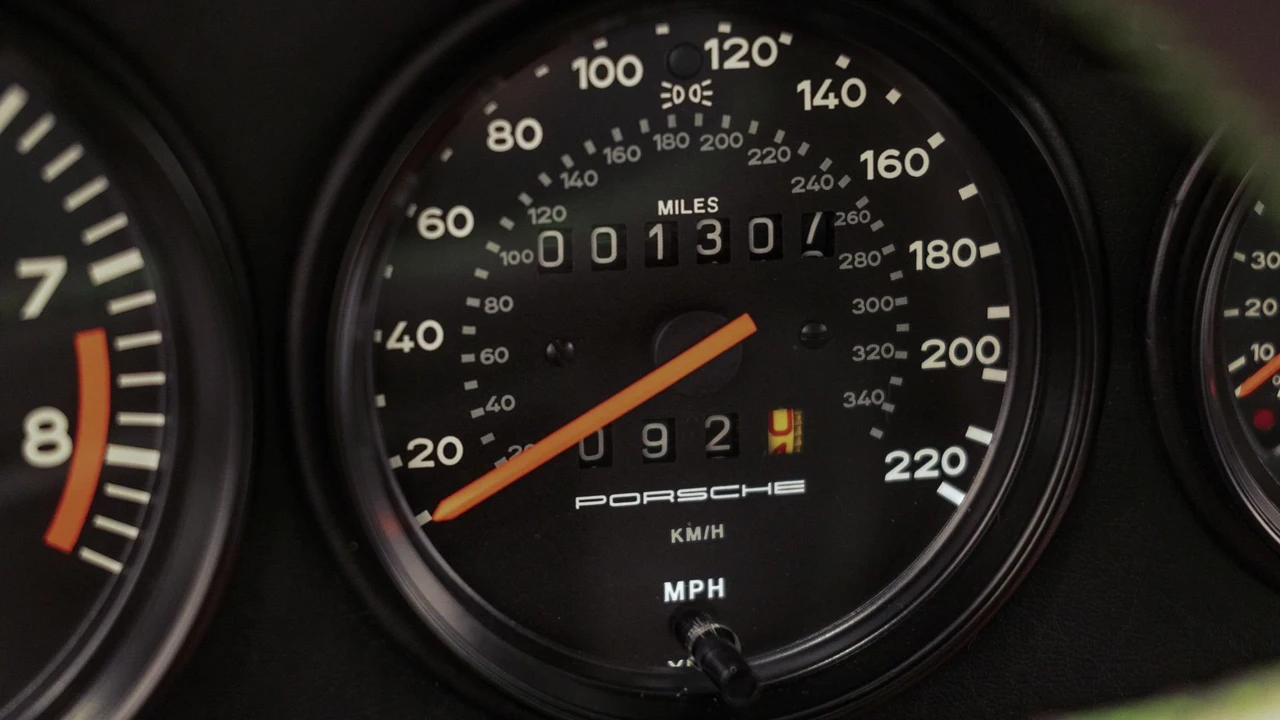 1988 Porsche 959 - Image 9 of 31