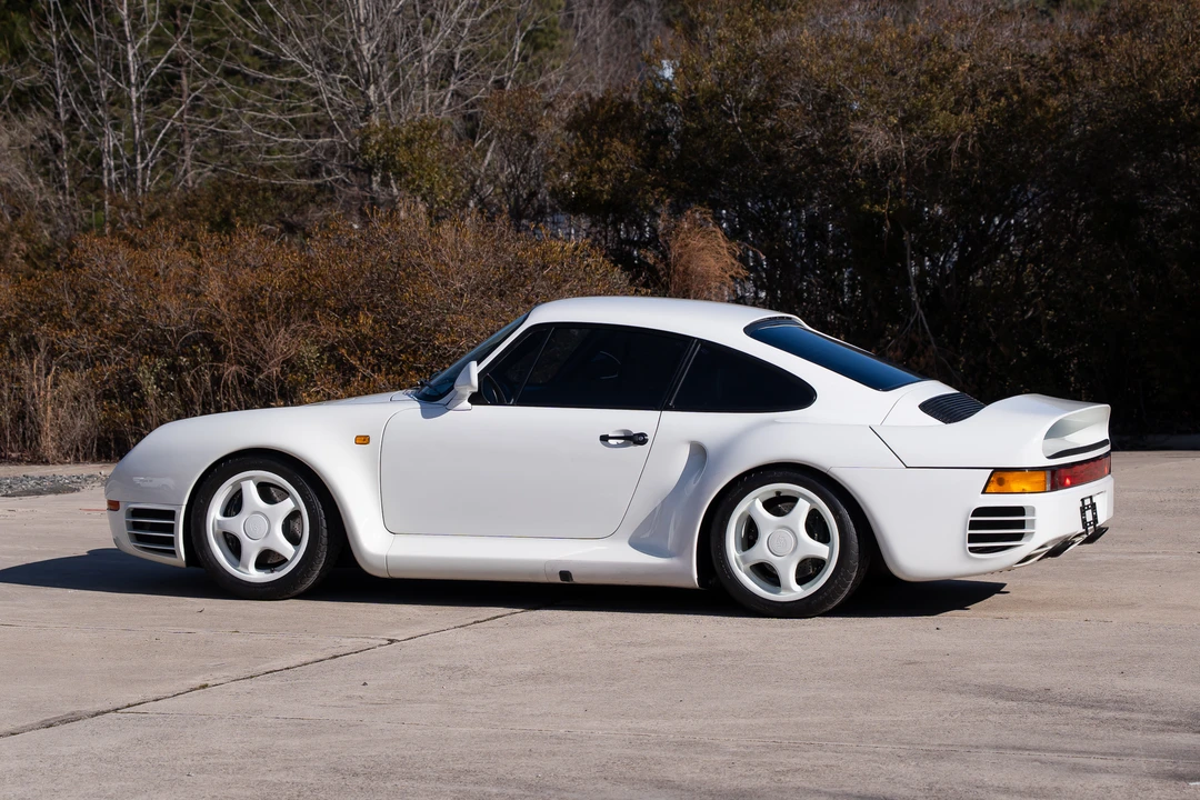 1988 Porsche 959 - Image 27 of 31