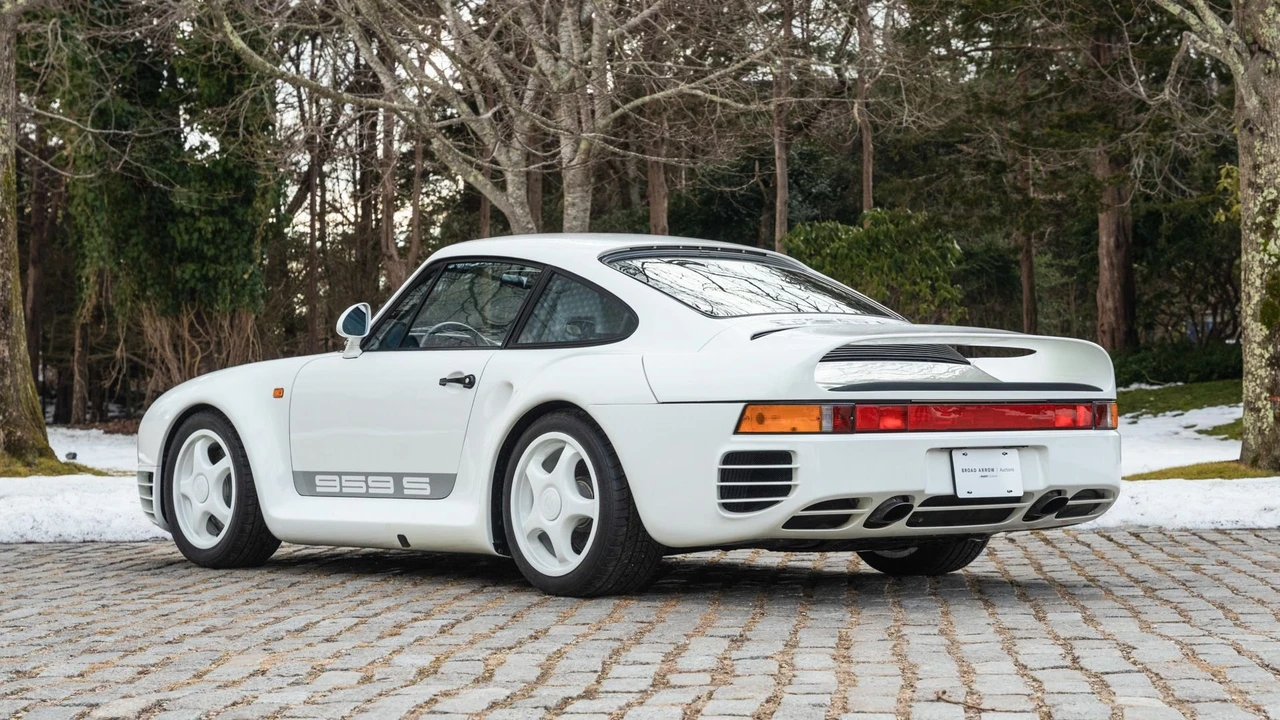 1988 Porsche 959 - Image 15 of 31