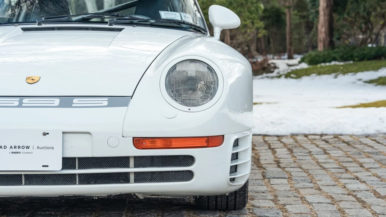 1988 Porsche 959 - Image 24 of 31