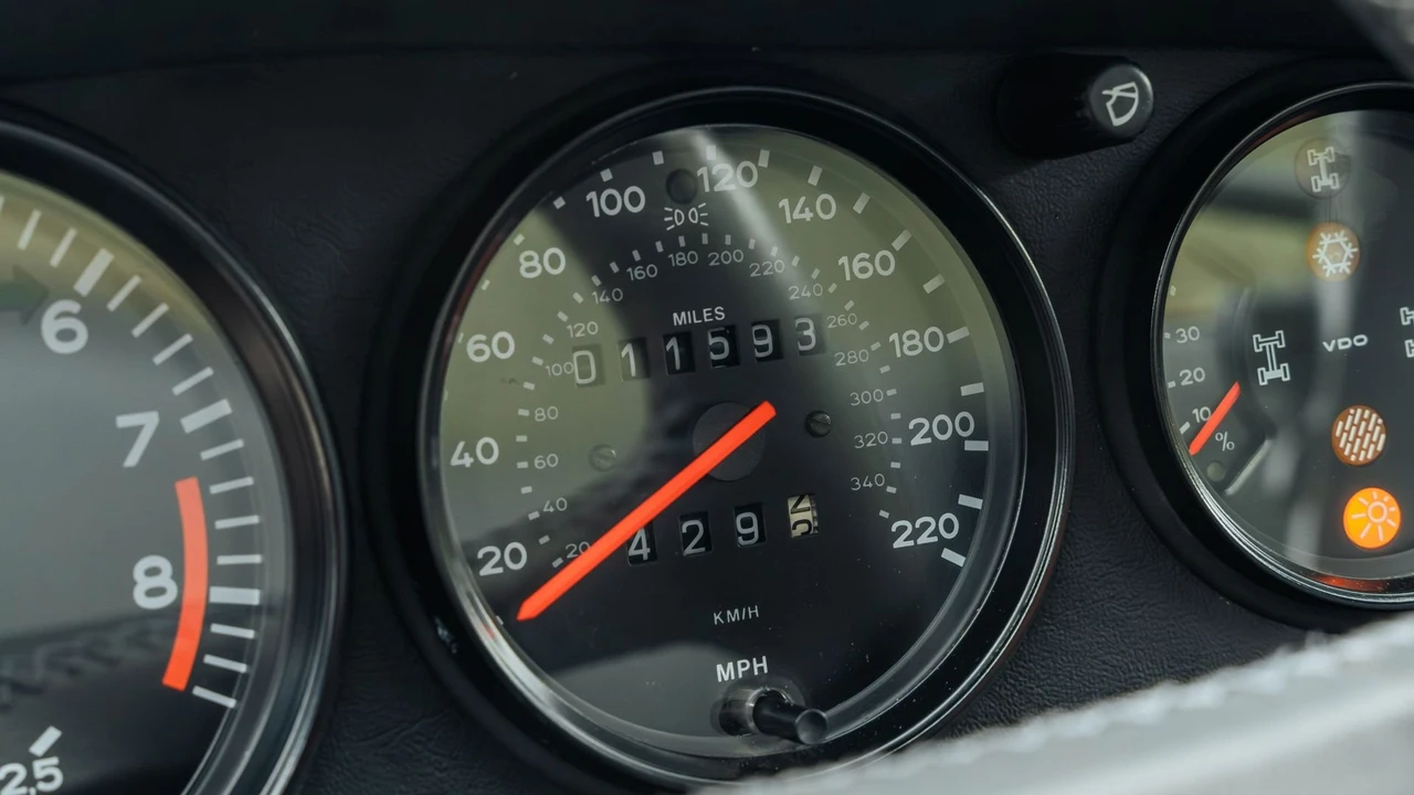 1988 Porsche 959 - Image 9 of 31