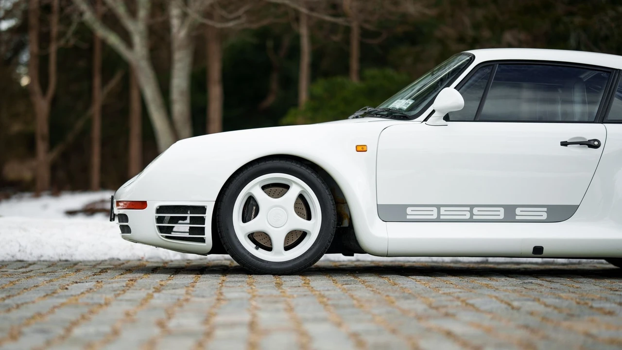 1988 Porsche 959 - Image 16 of 31